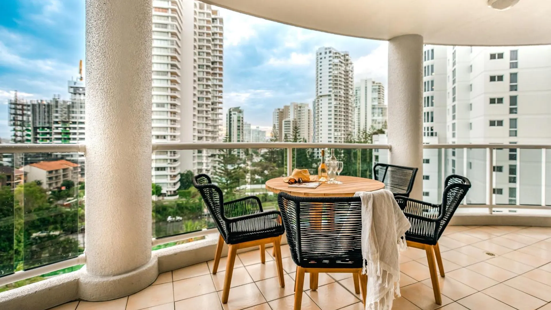 Xanadu Resort Gold Coast Aparthotel